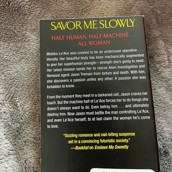 5 Paperbacks - Picture 8 of 10